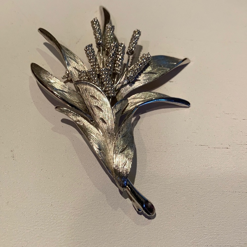 This pin is a replica of a Tigerlily